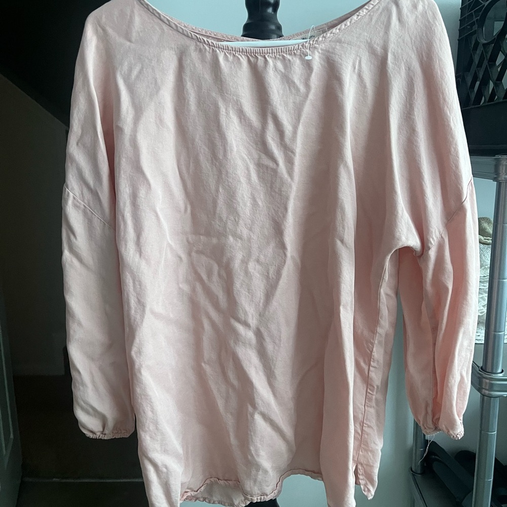 Mi Ami Light Pink Women's Sweatshirt